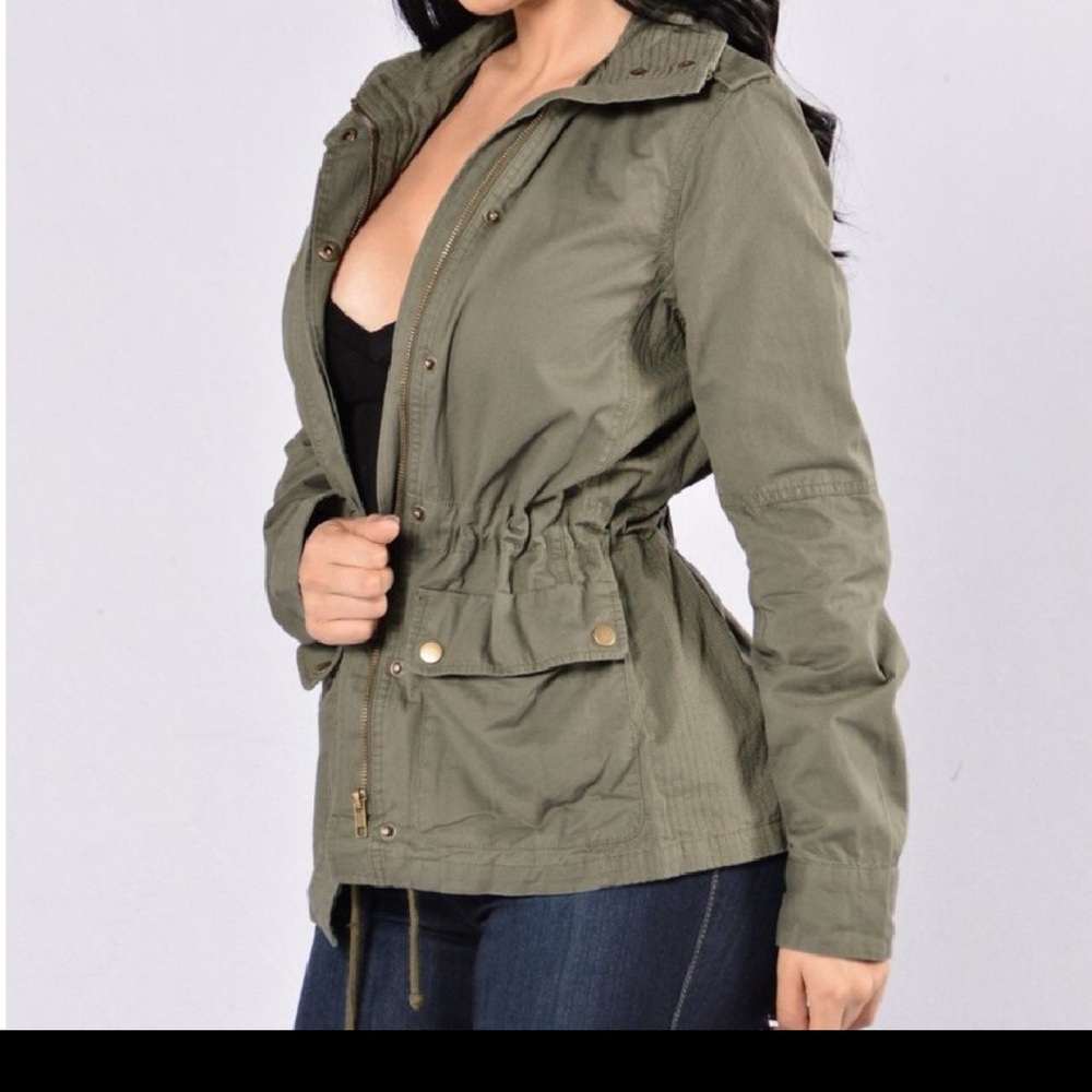 Ladies green jacket nice and warm